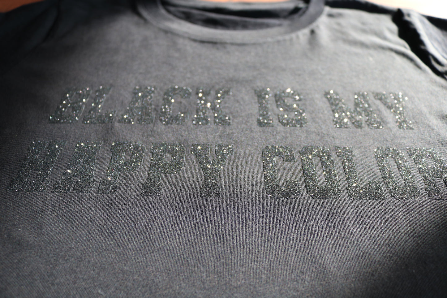 T-shirt Black ist my happy color